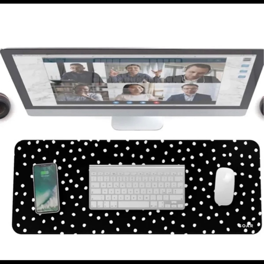 NEW!! Soar desk pad Polka Dot